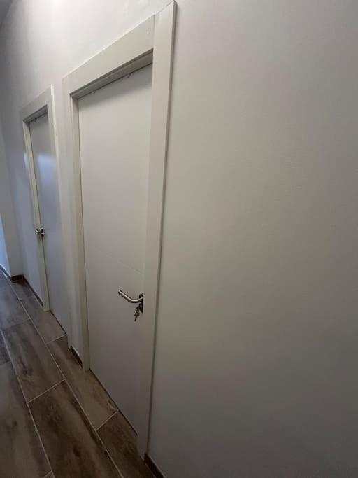 Apartamento Recien Reformado Con 5 Habitaciones Y 3 Banos Madrid Bagian luar foto