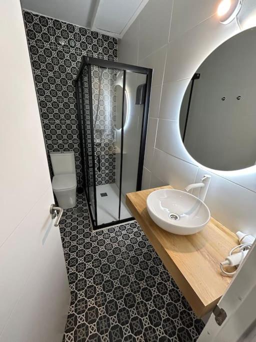 Apartamento Recien Reformado Con 5 Habitaciones Y 3 Banos Madrid Bagian luar foto